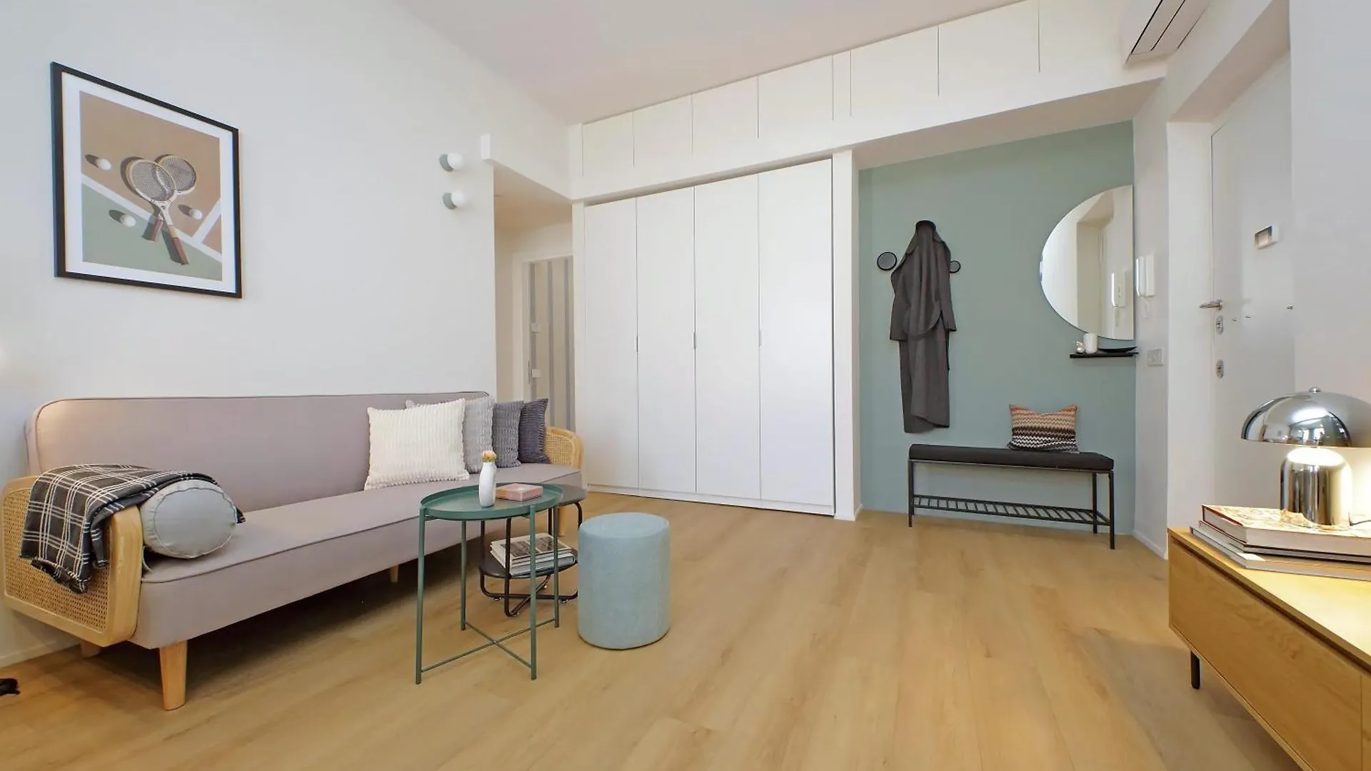 Apartment Ych-Eleganza E Confort Vicino Metro Re Di Roma Italy
