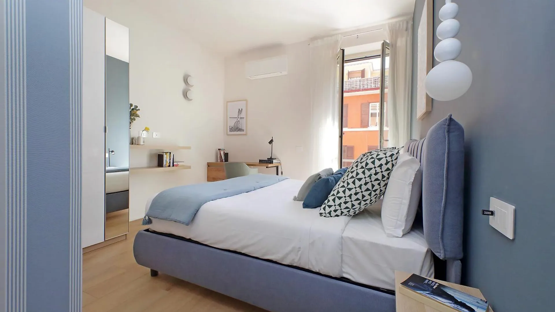 Apartment Ych-Eleganza E Confort Vicino Metro Re Di Roma Italy
