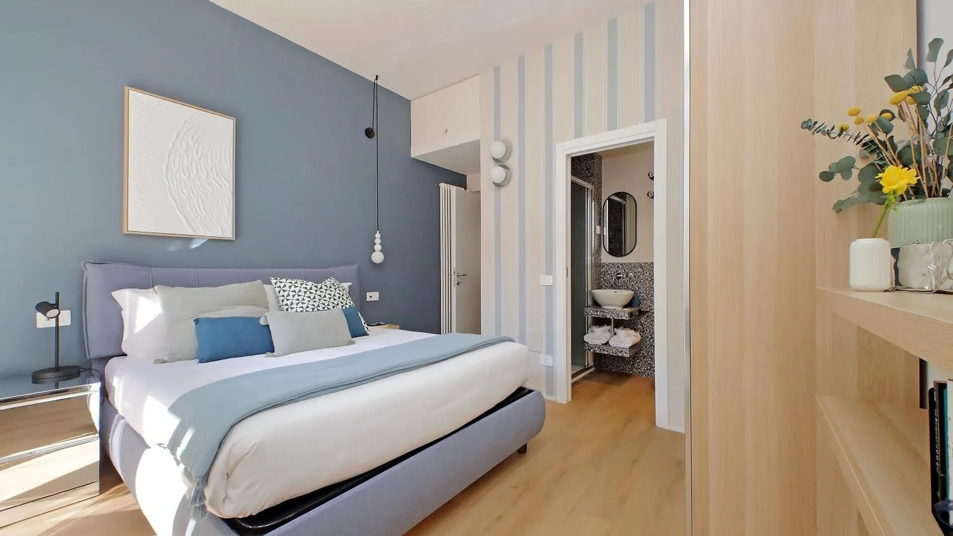 Apartment Ych-Eleganza E Confort Vicino Metro Re Di Roma Italy