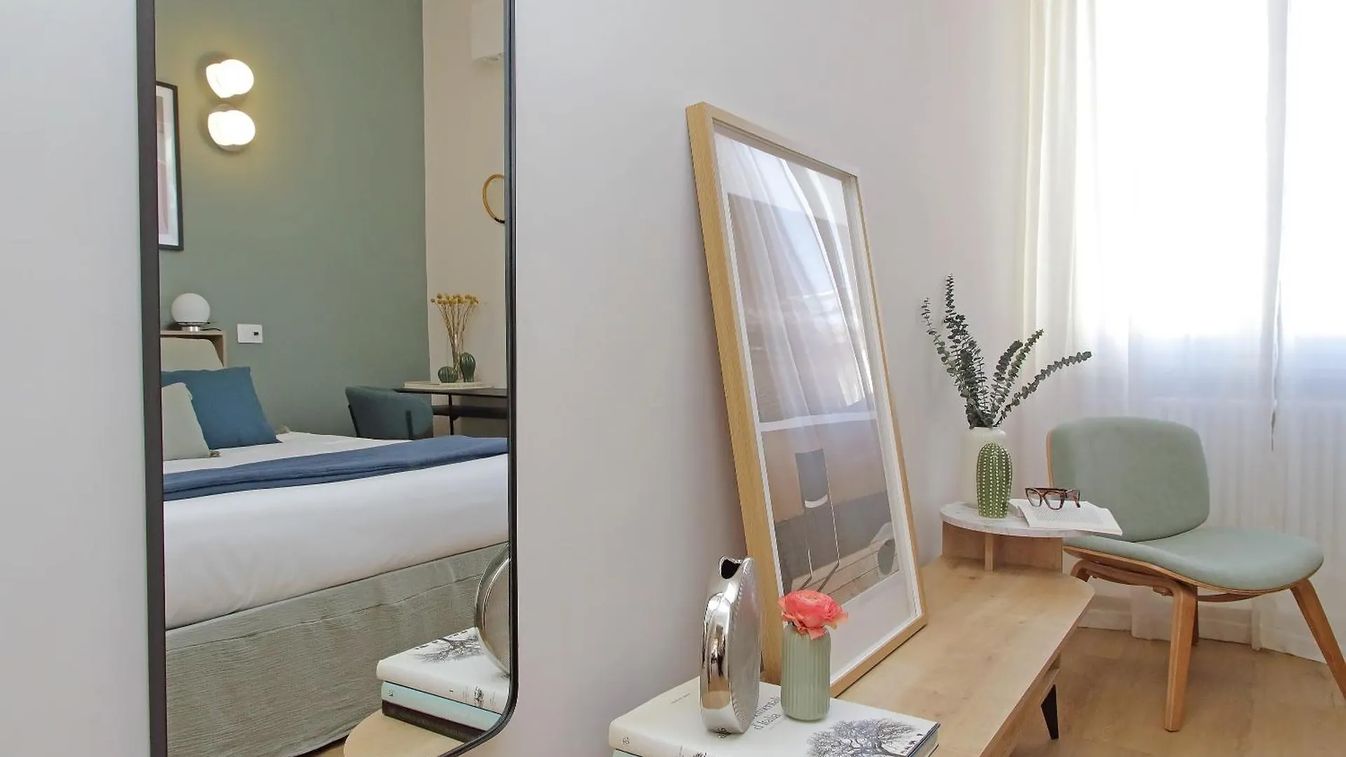 Ych-Eleganza E Confort Vicino Metro Re Di Roma Apartment